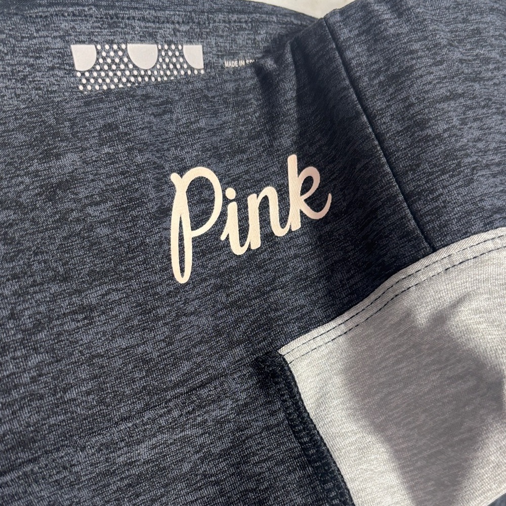 PINK Victoria's Secret Charcoal Gray & Light Gray Love-Panel Leggings - Picture 8 of 13